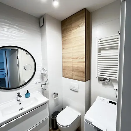 Apartment Mermaid Srories Pool & Gym Access *