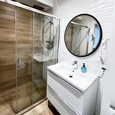 Mermaid Srories Pool & Gym Access