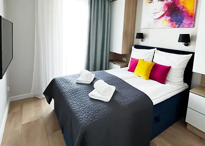 Mermaid Srories Pool & Gym Access Реваль