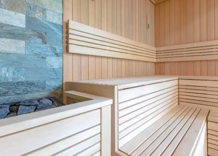 Mermaid Srories Pool & Gym Access